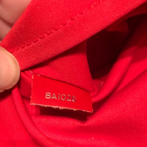 Louis Vuitton Passy in Red Epi - Picture 6 of 7